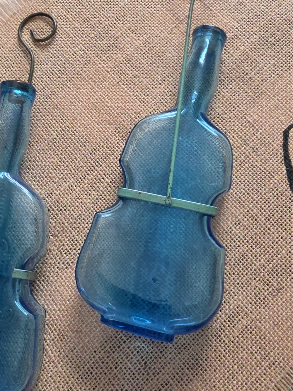 Blue Glass Violin Wall Decor - Vintage - Picture 3 of 3